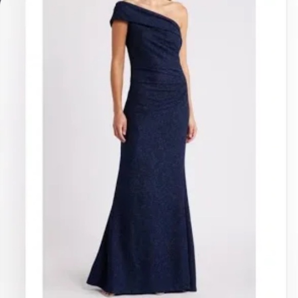 Eliza J Midnight Blue Black Sparkling Shimmer One-Shoulder Formal Gown Eliza J Midnight Blue Black Sparkling Shimmer One-Shoulder Formal Gown